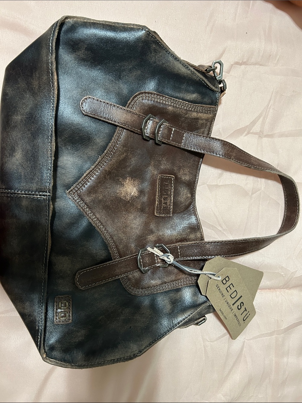 BED|STU Redrock in Black Teak Distressed Leather Bag